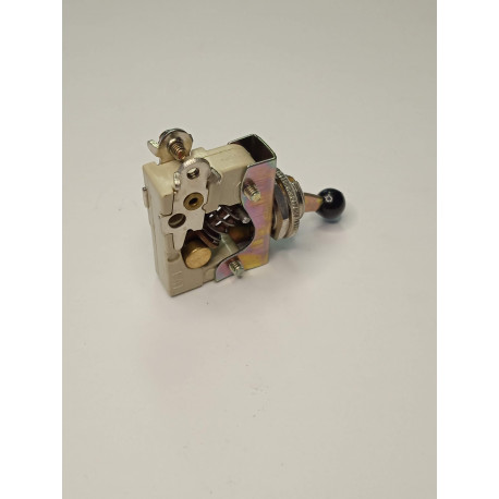 M-501 INTERRUPTOR UNIPOLAR 10A