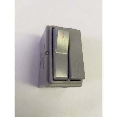 03058-G INTERRUPTOR + CORTACIRCUITOS