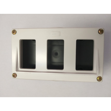 03102-M-B TAPA CON ZOCALO SUPERFI.3 MODU